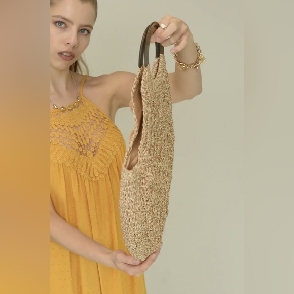 Woven Beach Bag - Picture 2 of 3